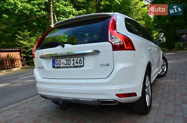 Внедорожник / Кроссовер Volvo XC60 2017 в 