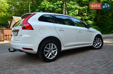 Внедорожник / Кроссовер Volvo XC60 2017 в 