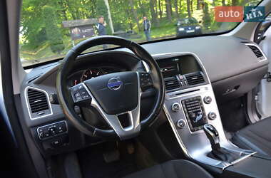 Внедорожник / Кроссовер Volvo XC60 2017 в 