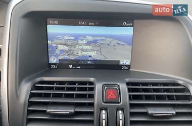 Внедорожник / Кроссовер Volvo XC60 2015 в 