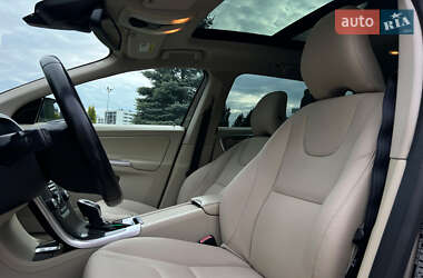Позашляховик / Кросовер Volvo XC60 2014 в 