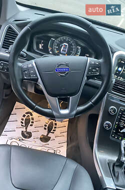 Внедорожник / Кроссовер Volvo XC60 2015 в 