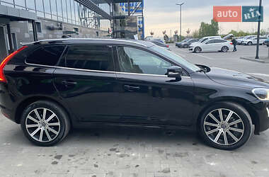 Внедорожник / Кроссовер Volvo XC60 2015 в 