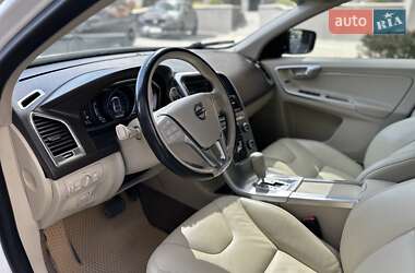 Внедорожник / Кроссовер Volvo XC60 2012 в 