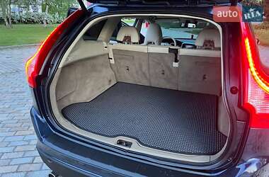 Позашляховик / Кросовер Volvo XC60 2012 в 