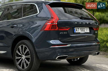 Внедорожник / Кроссовер Volvo XC60 2020 в 