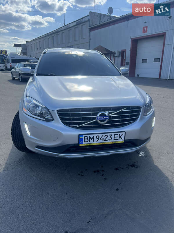 Внедорожник / Кроссовер Volvo XC60 2015 в 