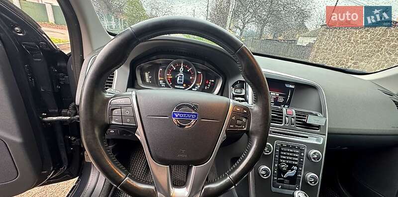 Внедорожник / Кроссовер Volvo XC60 2015 в Киеве