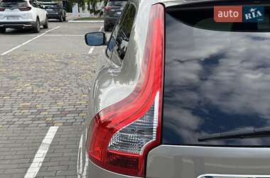 Позашляховик / Кросовер Volvo XC60 2016 в 