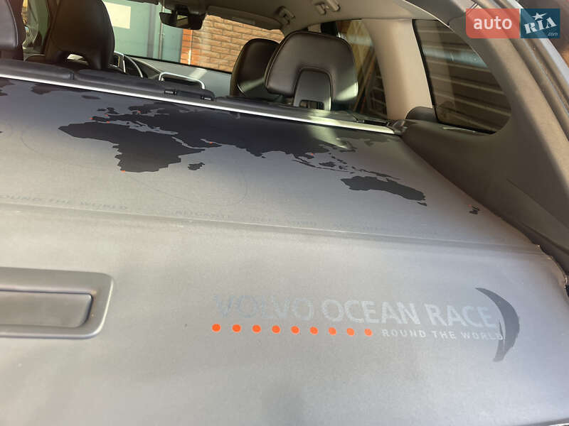 Позашляховик / Кросовер Volvo XC60 2016 в Києві