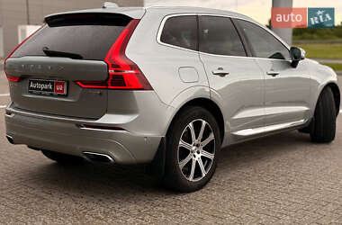 Внедорожник / Кроссовер Volvo XC60 2018 в 