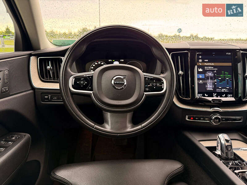 Внедорожник / Кроссовер Volvo XC60 2018 в Львове