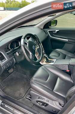 Позашляховик / Кросовер Volvo XC60 2016 в 