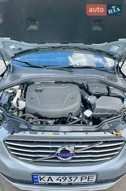 Позашляховик / Кросовер Volvo XC60 2016 в 
