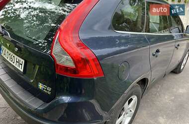 Внедорожник / Кроссовер Volvo XC60 2012 в 