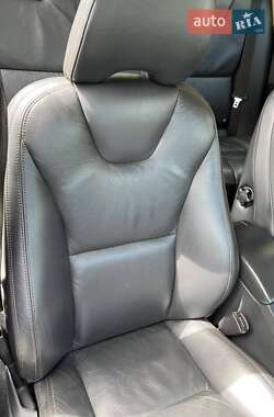 Внедорожник / Кроссовер Volvo XC60 2012 в 