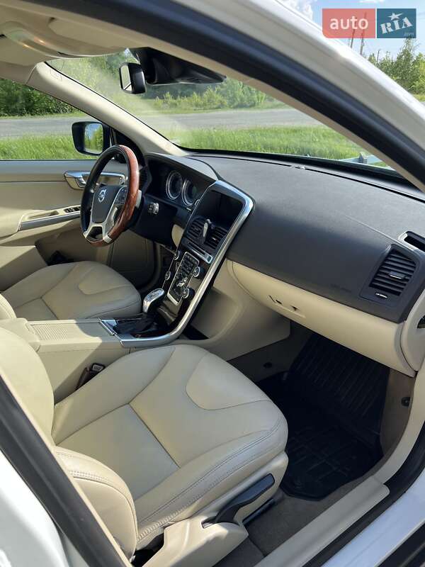 Позашляховик / Кросовер Volvo XC60 2013 в Малині