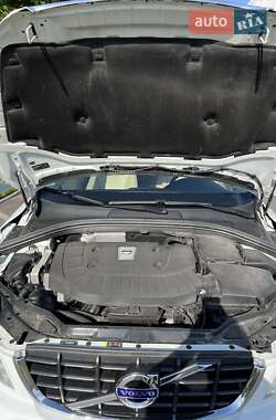 Внедорожник / Кроссовер Volvo XC60 2013 в 