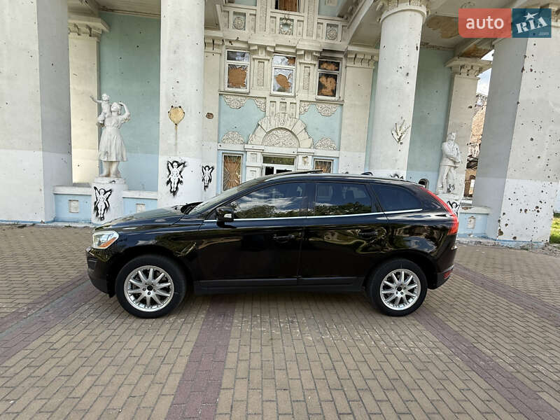 Позашляховик / Кросовер Volvo XC60 2012 в Ірпені