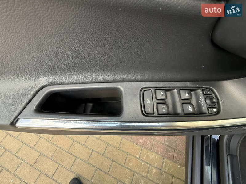 Позашляховик / Кросовер Volvo XC60 2012 в Ірпені