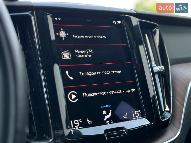 Позашляховик / Кросовер Volvo XC60 2021 в Дніпрі