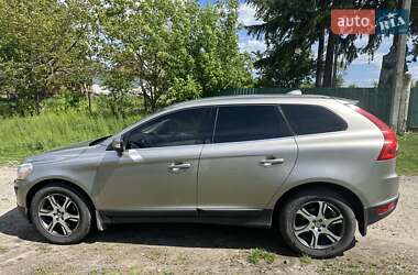 Внедорожник / Кроссовер Volvo XC60 2011 в 
