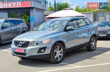 Внедорожник / Кроссовер Volvo XC60 2010 в 