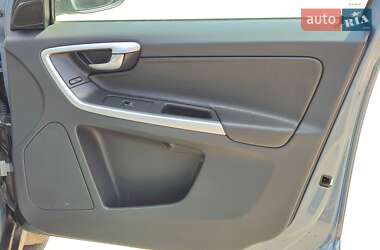 Внедорожник / Кроссовер Volvo XC60 2010 в 