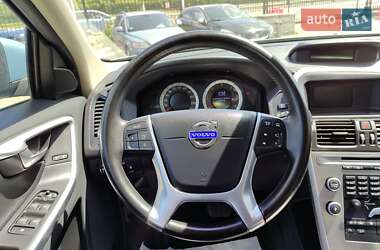 Внедорожник / Кроссовер Volvo XC60 2010 в 