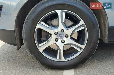 Внедорожник / Кроссовер Volvo XC60 2010 в 