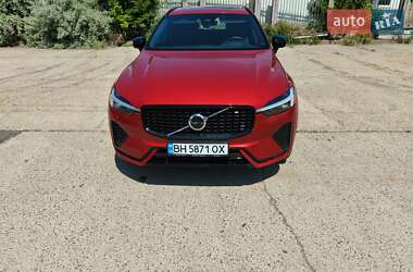 Внедорожник / Кроссовер Volvo XC60 2021 в 