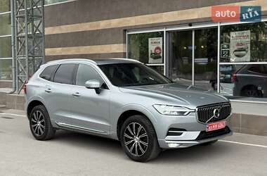 Внедорожник / Кроссовер Volvo XC60 2018 в 