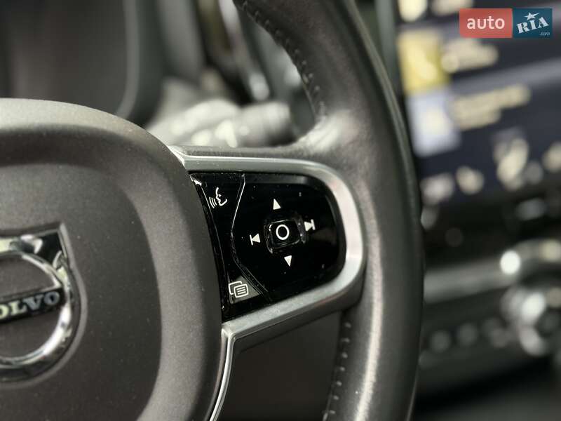Внедорожник / Кроссовер Volvo XC60 2018 в Тернополе