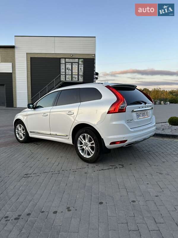 Позашляховик / Кросовер Volvo XC60 2015 в Городенці