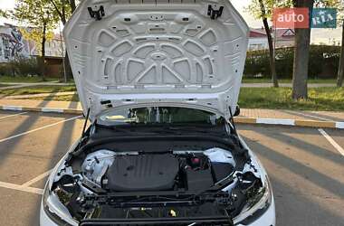 Внедорожник / Кроссовер Volvo XC60 2024 в 