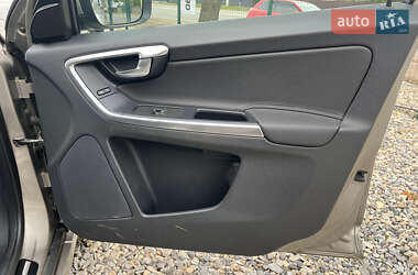 Внедорожник / Кроссовер Volvo XC60 2014 в 
