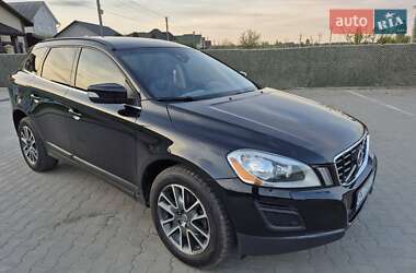 Позашляховик / Кросовер Volvo XC60 2013 в 