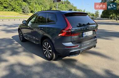 Внедорожник / Кроссовер Volvo XC60 2022 в 