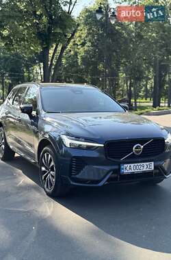 Внедорожник / Кроссовер Volvo XC60 2022 в 