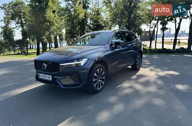 Внедорожник / Кроссовер Volvo XC60 2022 в 