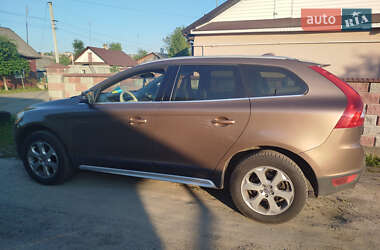 Внедорожник / Кроссовер Volvo XC60 2009 в 