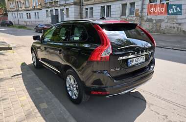 Внедорожник / Кроссовер Volvo XC60 2015 в 