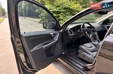 Внедорожник / Кроссовер Volvo XC60 2016 в 