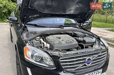Внедорожник / Кроссовер Volvo XC60 2016 в 