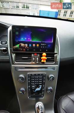 Внедорожник / Кроссовер Volvo XC60 2012 в 