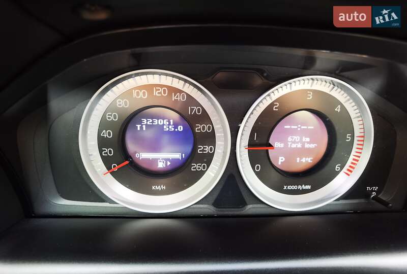 Внедорожник / Кроссовер Volvo XC60 2012 в Чернигове