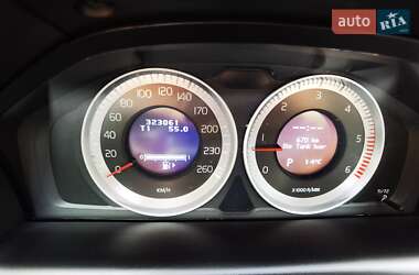 Внедорожник / Кроссовер Volvo XC60 2012 в 