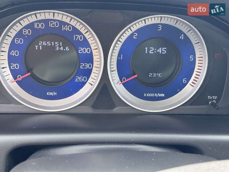 Внедорожник / Кроссовер Volvo XC60 2010 в Львове