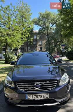 Внедорожник / Кроссовер Volvo XC60 2017 в 