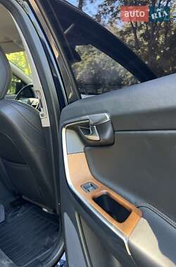 Внедорожник / Кроссовер Volvo XC60 2017 в 